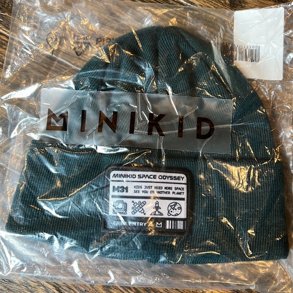 Minikid Marino Hats- both are dark green and NIP - Picture 2 of 5